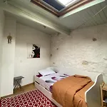 Maison De Village Atypique Hébergement de vacances *